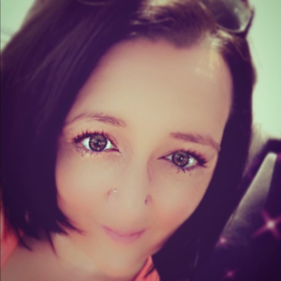 Meet your Posher, Aaron - Picture 5 of 8